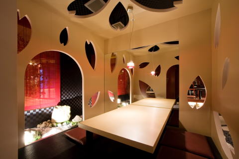 神戸ハーバーランドモザイク sakura1 日本料理店 内装 外装 設計 店舗デザイン 施工 マツヤアートワークス