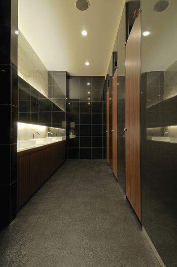 �E�F�f�B���O�}�i�[�n�E�X �����B�[�i�}���G�[��